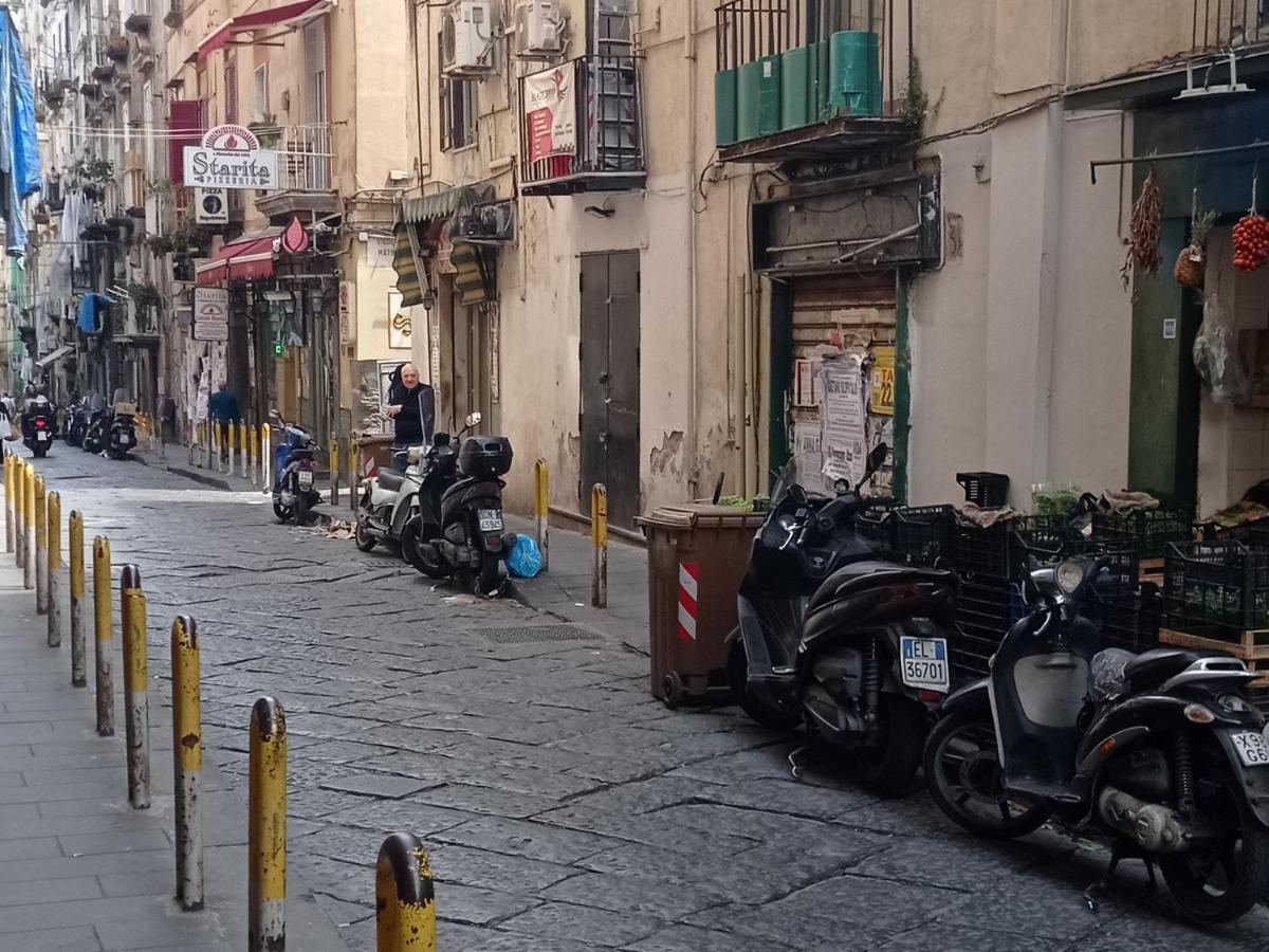 Nunzia'S House Napoli Apartment ภายนอก รูปภาพ