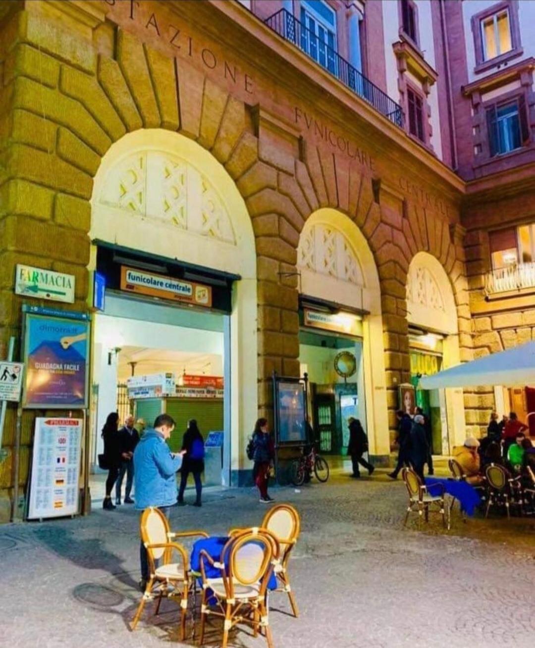 Nunzia'S House Napoli Apartment ภายนอก รูปภาพ